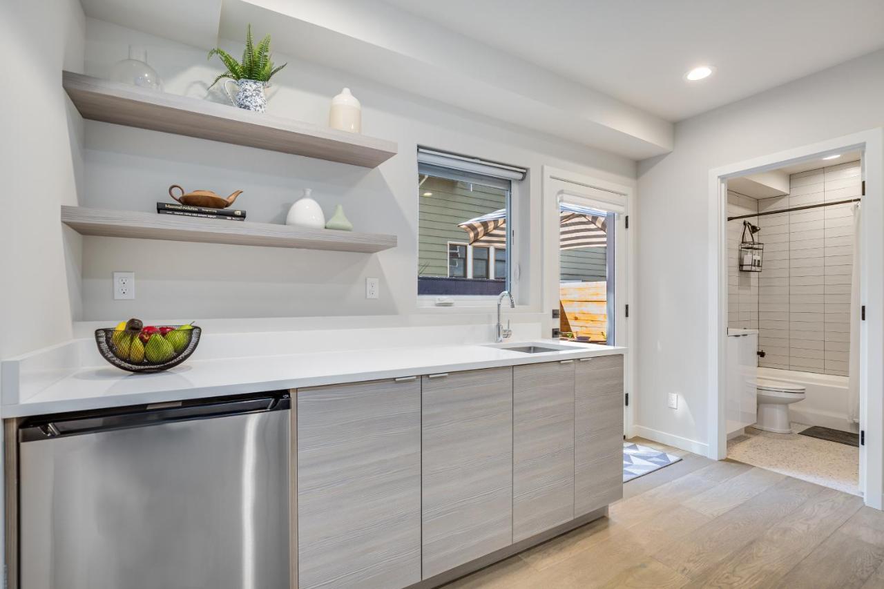 Rooftop Patio With Waterview, Private Garden & Grill 3Br 3Ba- Modern Cityscape Seattle Eksteriør billede