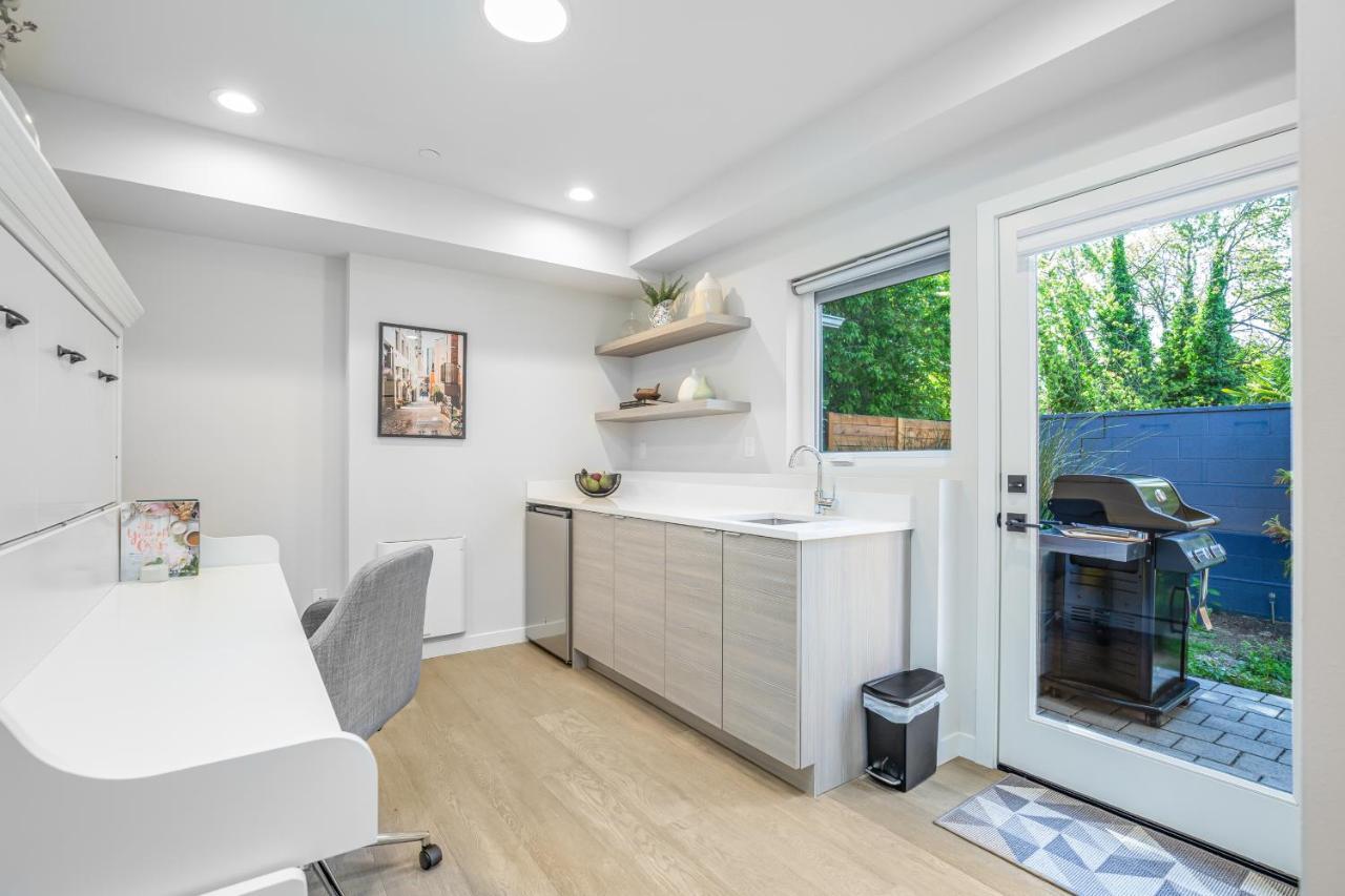Rooftop Patio With Waterview, Private Garden & Grill 3Br 3Ba- Modern Cityscape Seattle Eksteriør billede